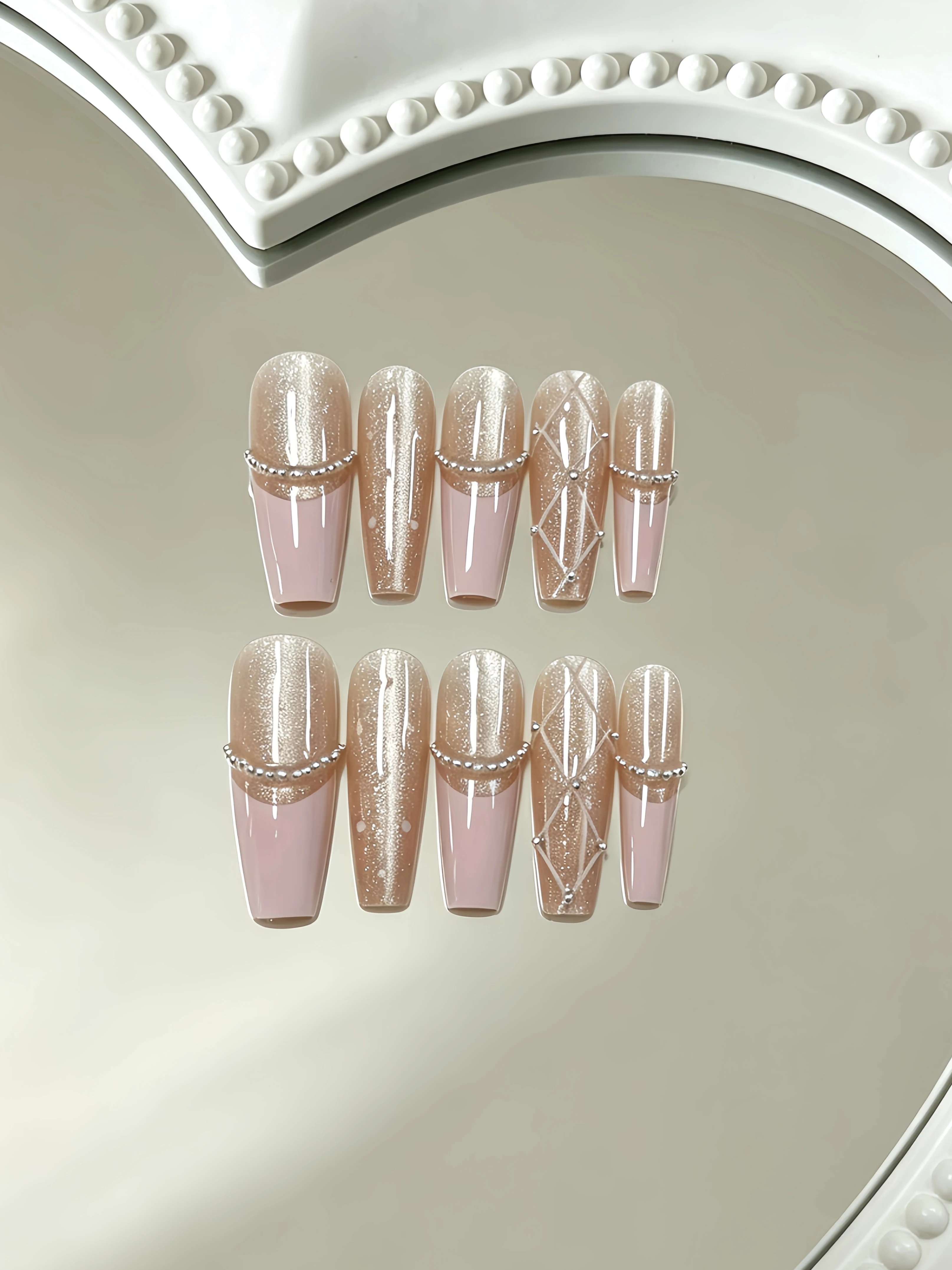 10 lange, trapezförmige Press-On-Nägel, Nude-Rosa Luxus-Maniküre, künstliche Nägel für Hochzeiten, Brautjungfern und Dates