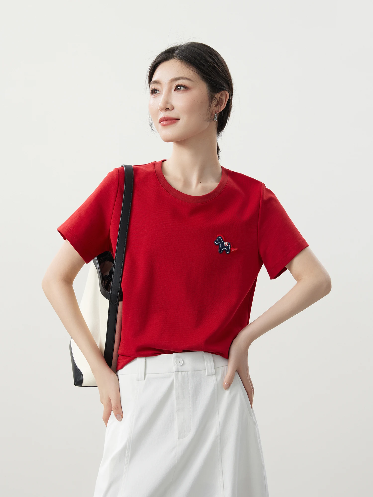 

Вышитая футболка с коротким рукавом из приятного к телу хлопка, приталенная, женская, для повседневной носки, прямого кроя, с нейлоновым волокном