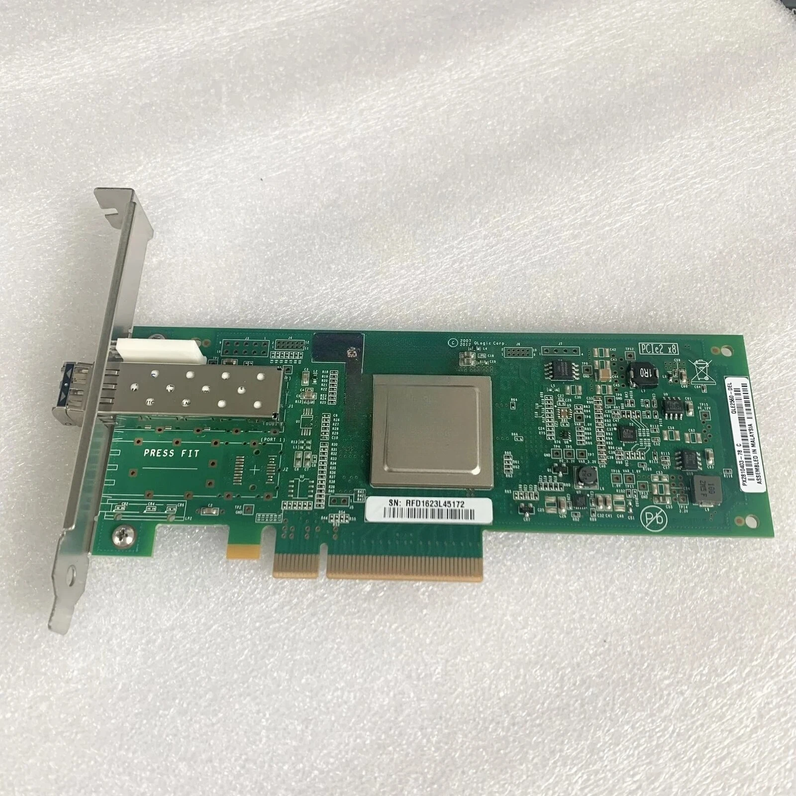 

QLE2560 R1N53 6H20P W62DW 8 ГБ однопортовый оптоволоконный модуль HBA FC, используемый