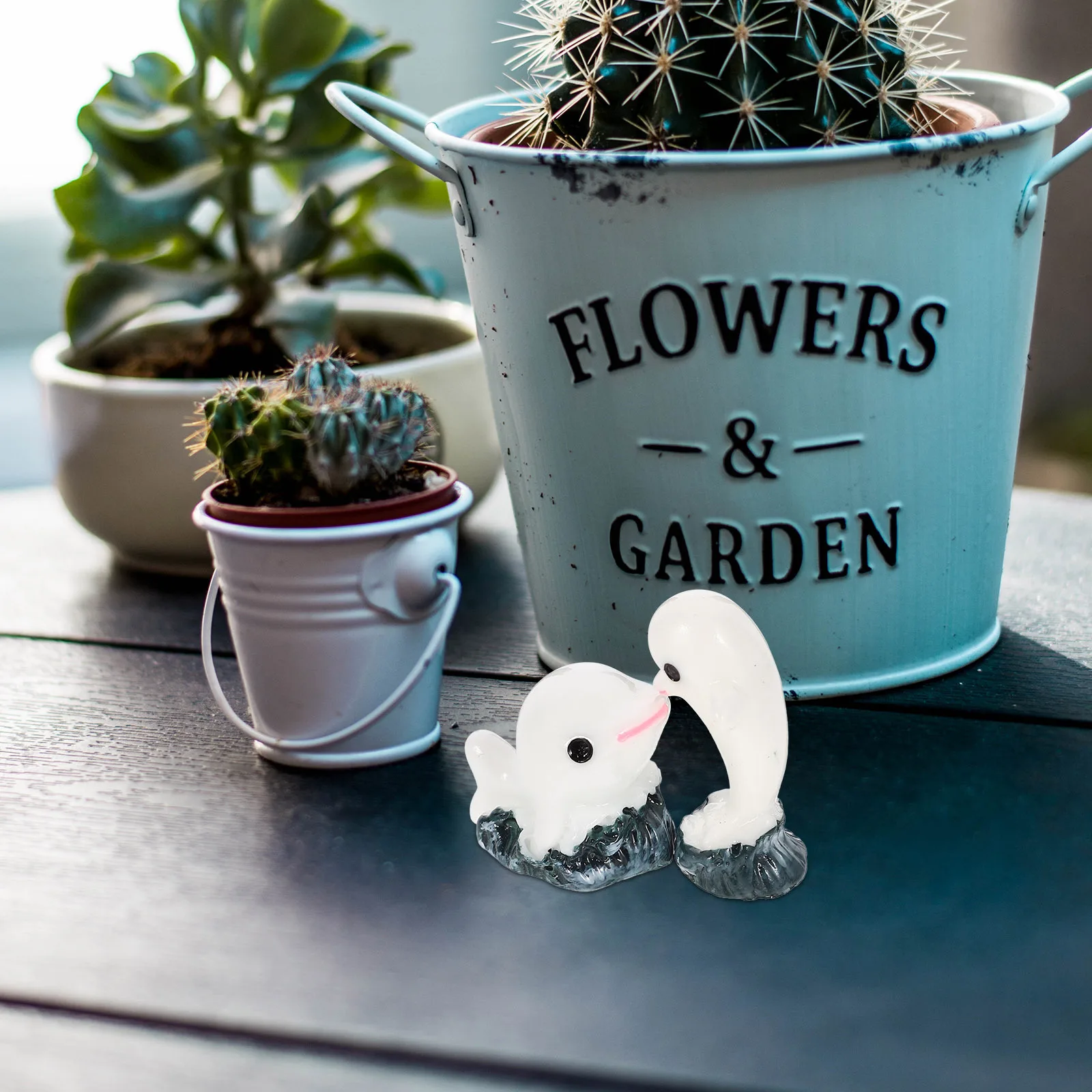 

8Pcs Micro Landscape Dolphin Ornaments Resin Aquarium Decor for Garden Patio Lawn Yard Mini Scene Decoration Natural Look