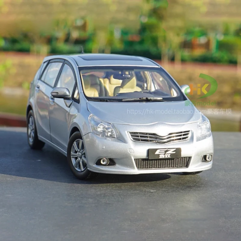 

Diecast 1:18 Scale EZ VERSO Alloy Car Model Simulation Toy Finished Product Gift Collection Static Model Display Souvenir