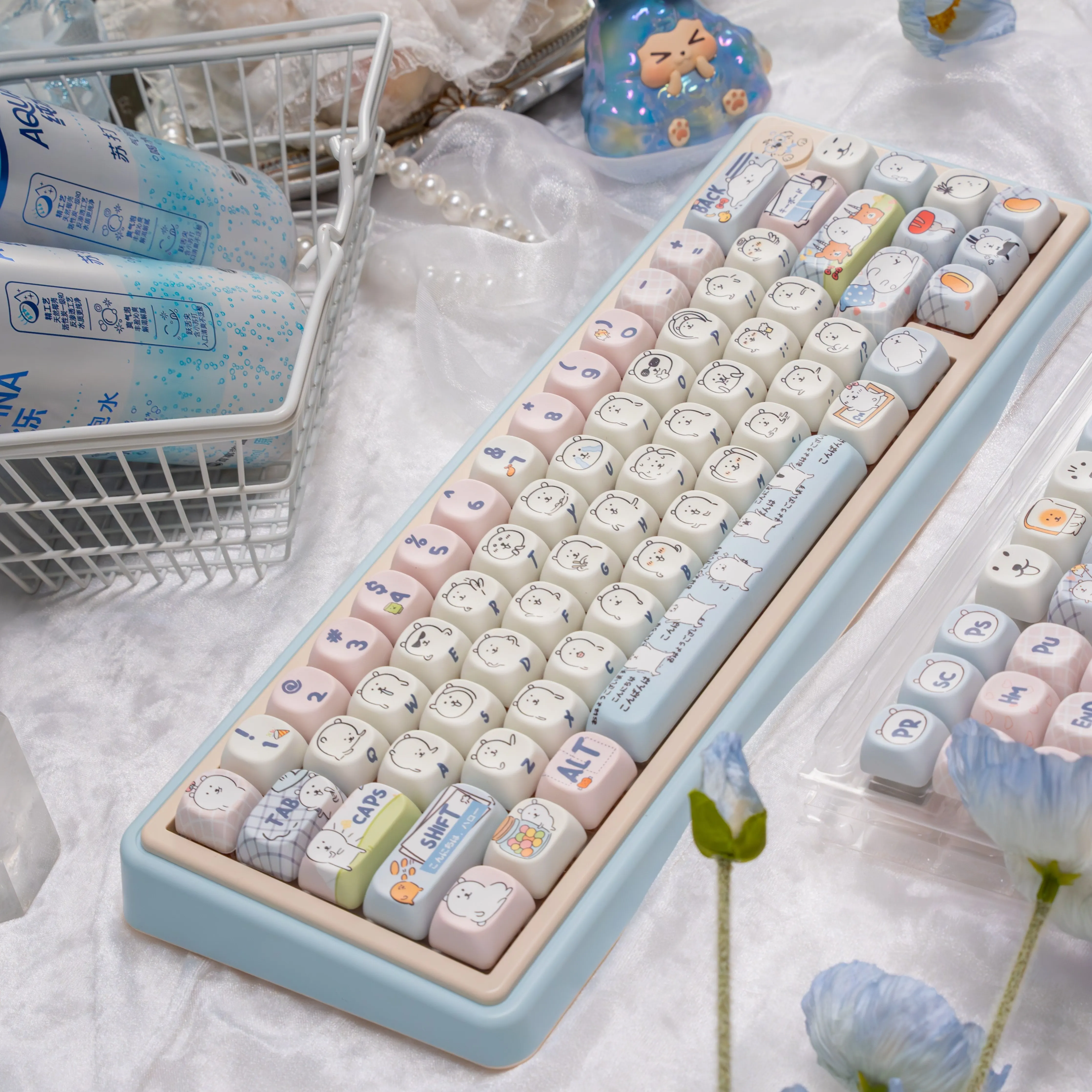 

147-клавишные самоблокирующиеся колпачки для клавиш в стиле аниме с медведем MOA/Cherry Profile PBT для колпачков клавиш, совместимые с механическими игровыми клавишами MX Switch