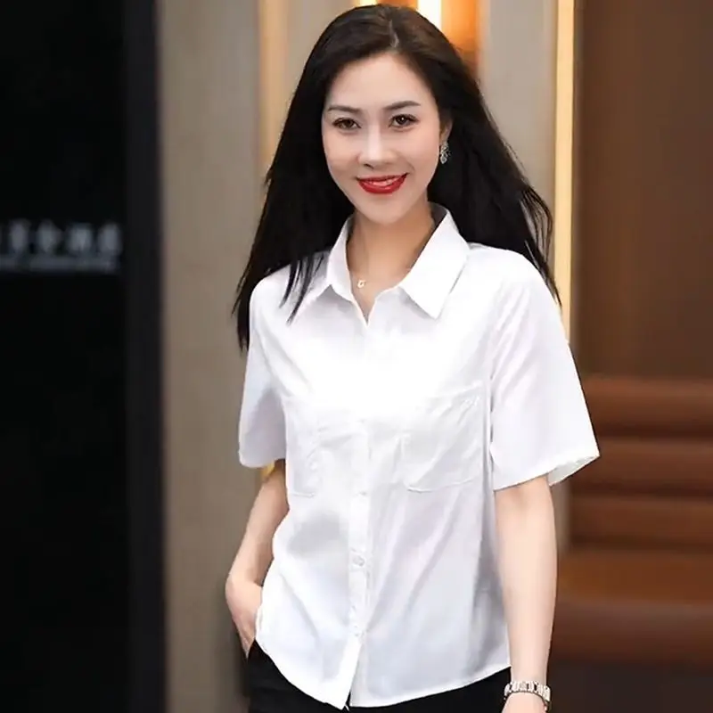 Mode chemise à manches longues pour les femmes 2025 été nouveau Style Style décontracté solide minceur à manches courtes tombant polyvalent haut