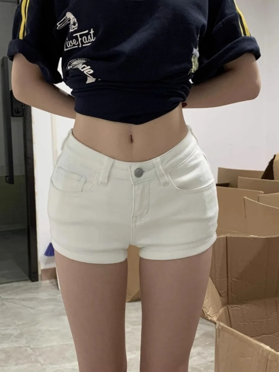 

Low Waist Cotton Stretch Denim Shorts Women's Slim Fit Elasticated Tummy Control Butt Lifting Hot Pants with Hip Pad