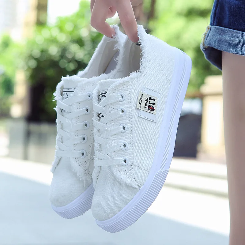 

Spring Autumn Flat Bottomed Women's Canvas White Shoes Lightweight, Breathable, Wear-resistant Casual Sneakers Zapatos De Mujer