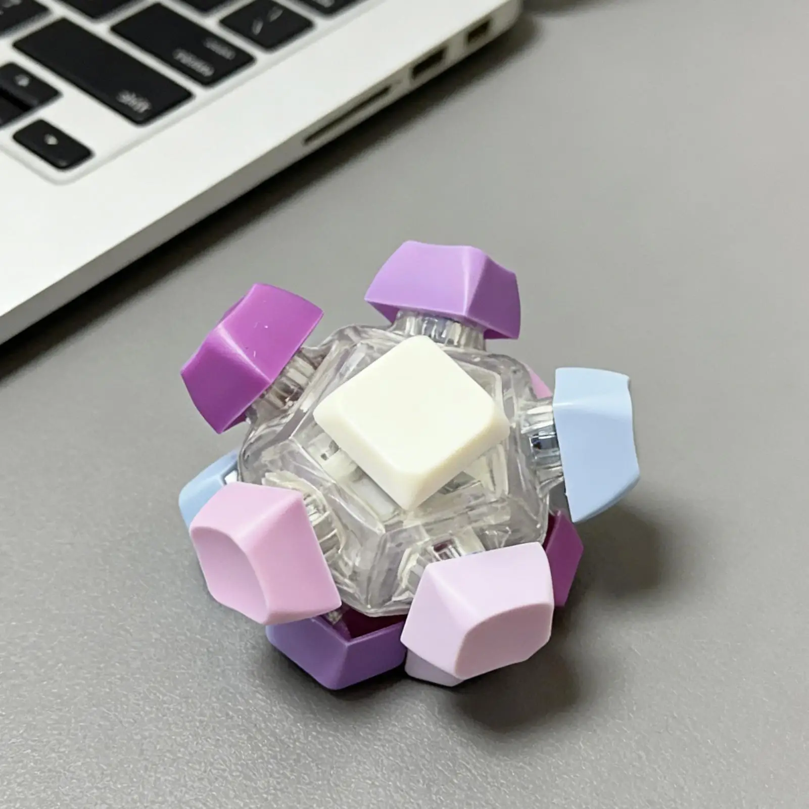 

Игрушка-антистресс в виде клавиатуры с 12-цветной подсветкой, портативная, с кнопками для нажатия, сенсорная игрушка для детей и взрослых