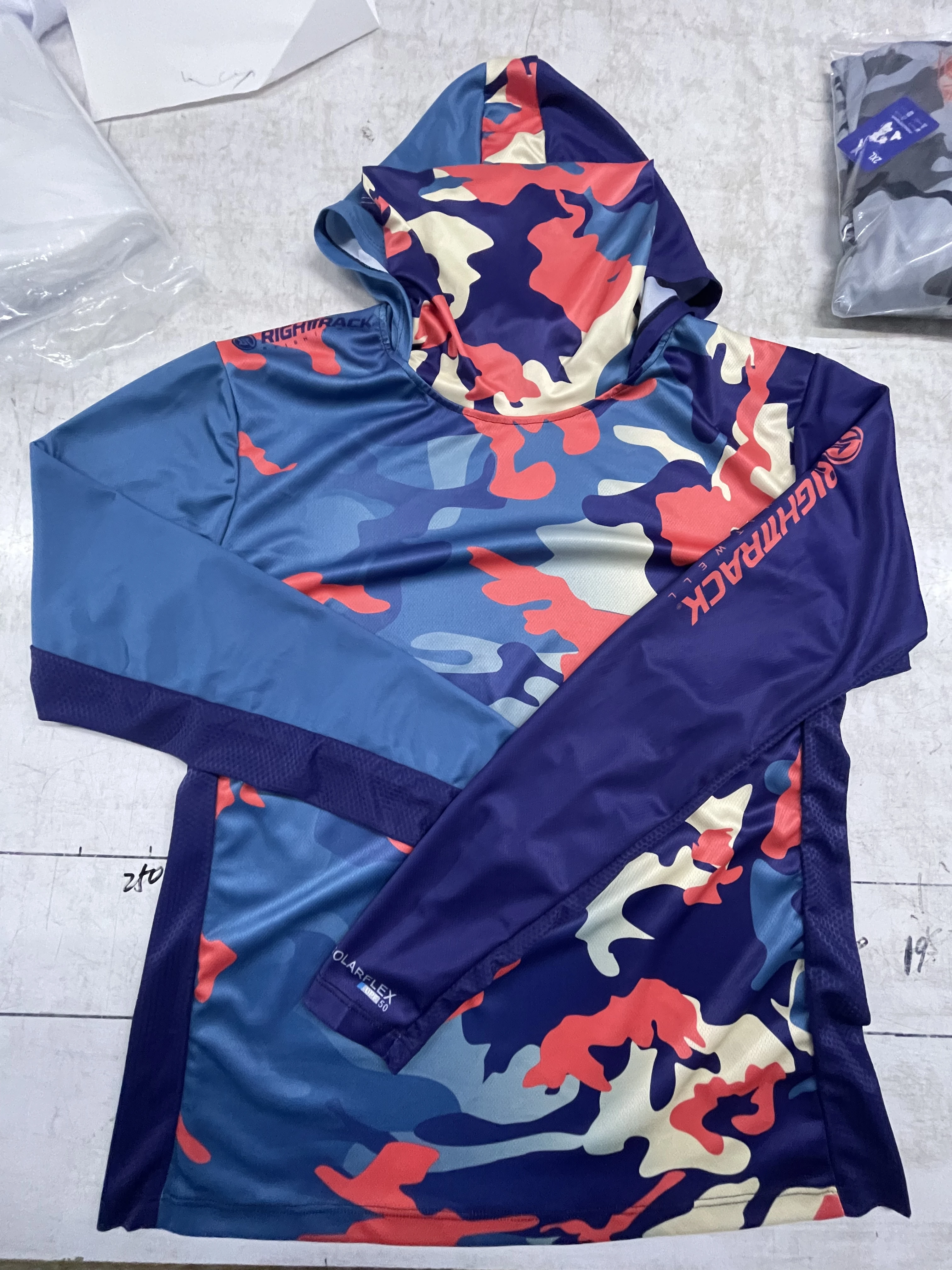 RIGHTTRACK Máscara Hoodies Roupas de Pesca UPF50 + UV Camo Caça Escalada Camping Caminhadas Respirável Vestuário Esportivo Ao Ar Livre