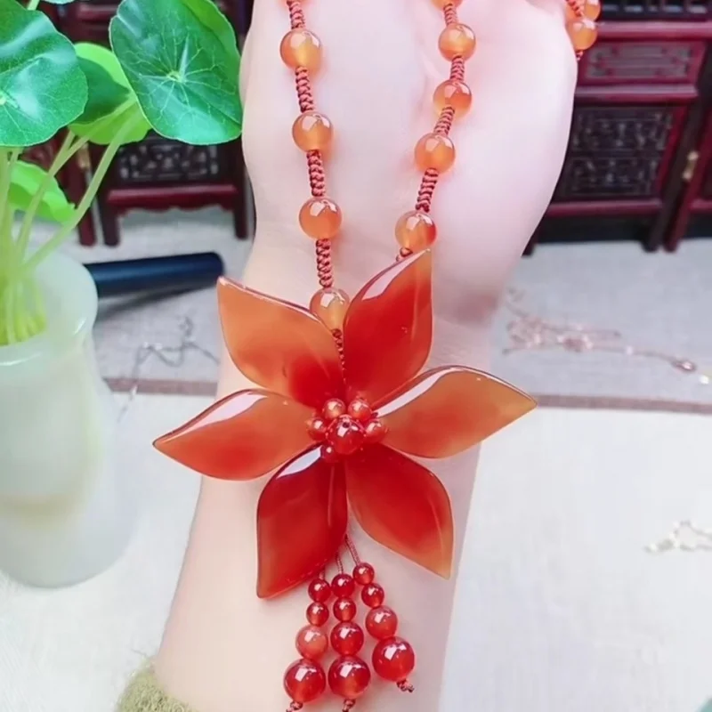 

Натуральное высококачественное красное агатовое ожерелье с цветущим богатством для женщин, длинная цепочка для свитера, универсальное нефритовое ожерелье на четыре сезона