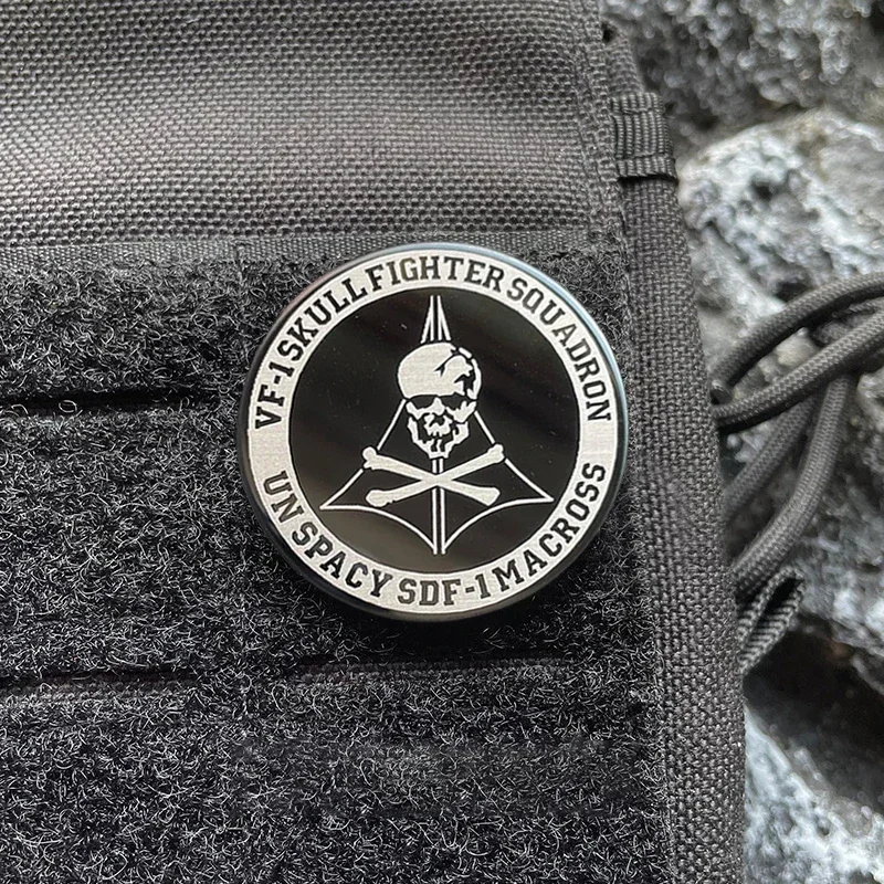 

Spacefortress SKULL FIGHTER SQUADRON Metal Emblem Hook Military Patches Tactical Morale Badge DIY Decorative Backpack Sticker