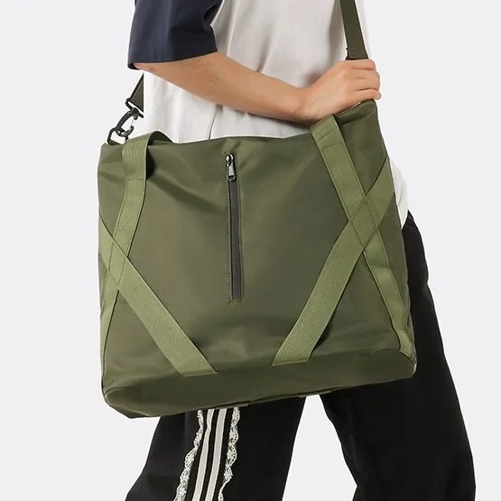 Nylon lightweight and large-capacity hip-hop tote bag, student casual waterproof single-shoulder bag