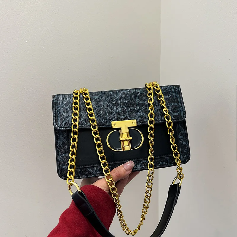 

2025 new Fashion handbag retro shoulder bag simple small square bag niche simple crossbody bag for women