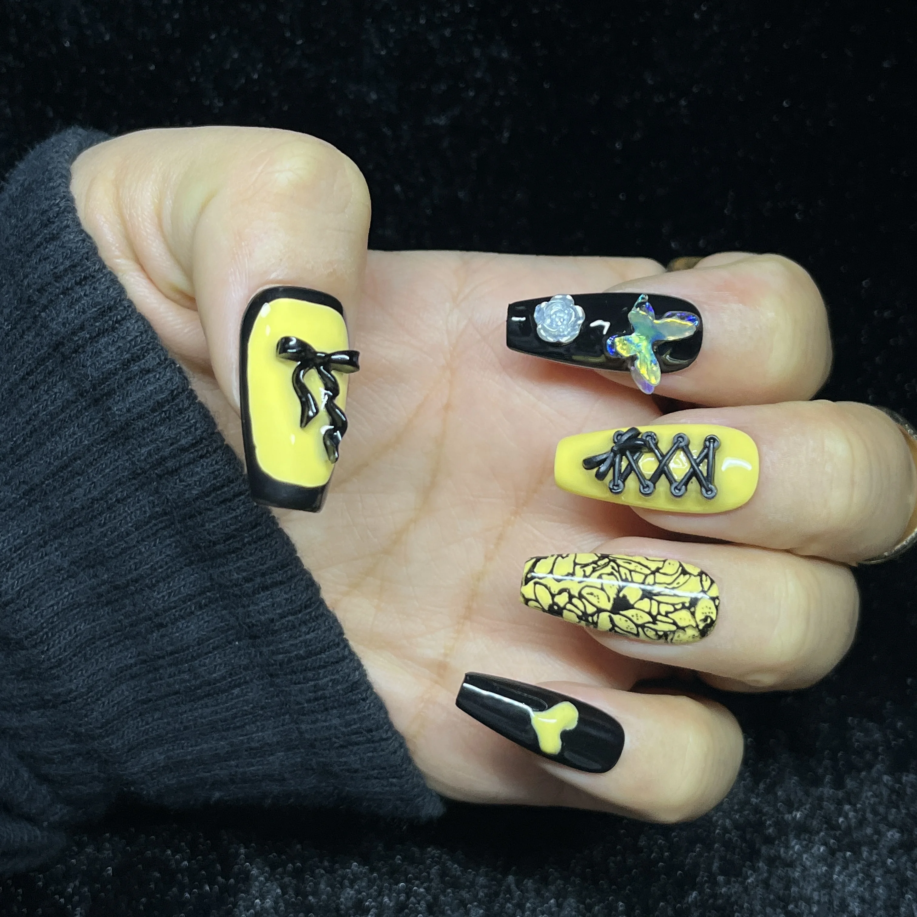 10 Stück handgemachte Nägel zum Aufdrücken, süße 3D-Schleife, Rüschen, langer Sarg, rosa, weiß, glitzernd, Kawaii-Blumen, künstliche Nägel, Acryl für Frauen