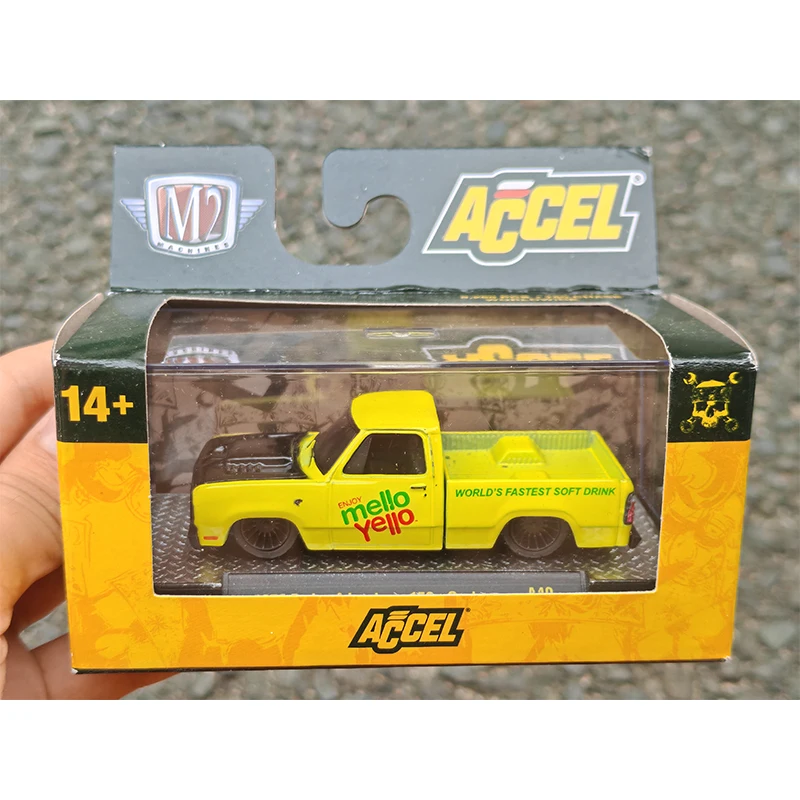 M2 1:64 MERCURY Charger Navtona HEMi Mustang BOSS 302 Modello pressofuso in lega Colleziona ornamento