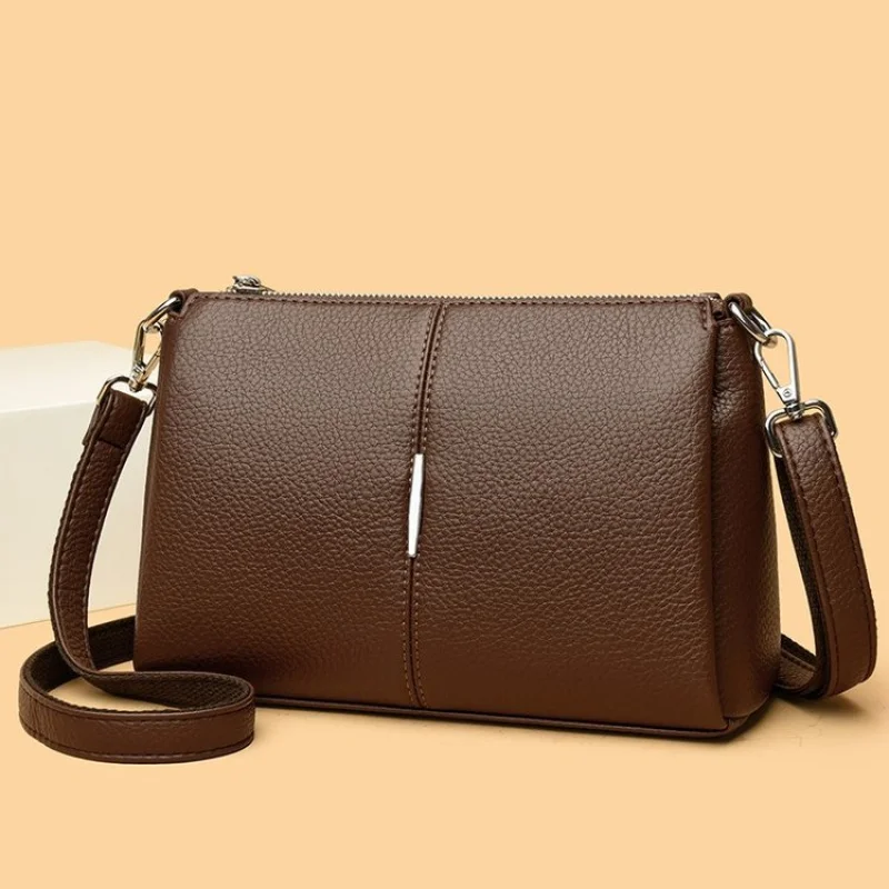 

Vintage Kiss Lock Evening Clutch For Women Designer Elegant Leather Bag Retro Charm And Timeless Appeal