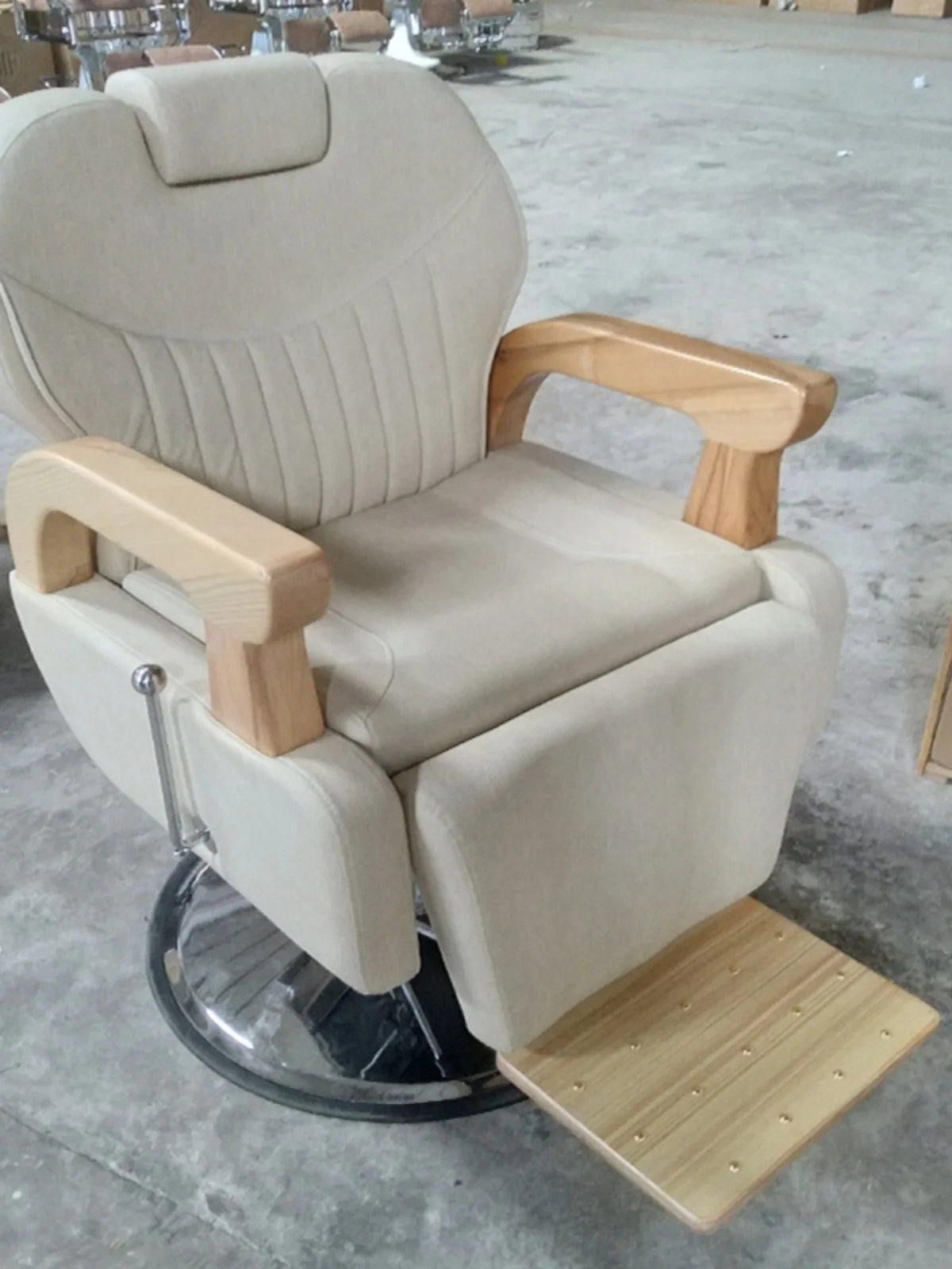 Hair  Cutting chair Hairdressing chair reclining men's shaving haircut