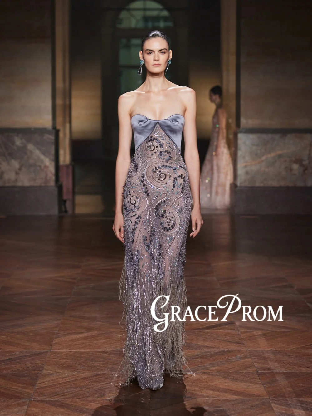 

Opulent Beaded Straight Evening Dress Silver Tassel Strapless Wedding Party Gowns Customized Chic Floor-length Banquet Gowns