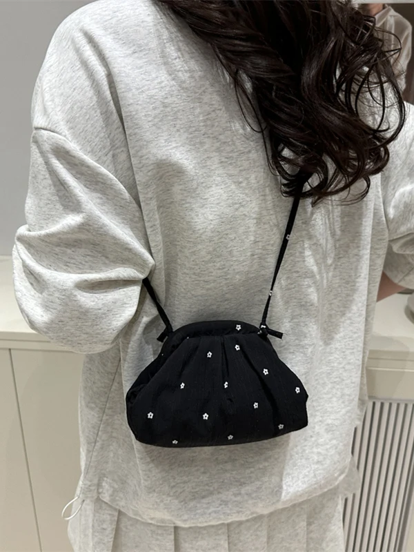 

Sweet Fre Korean Sle Buet oulder Bag Floral Print New Summer 2025 Casual Commuter Soft PU Leather Small Size Bag