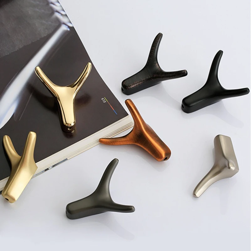 Modern and Simple Metal Coat Hooks Nordic Horn Clothes Bathroom Wardrobe Door Wall-mounted Hooks Electroplated Zinc Alloy