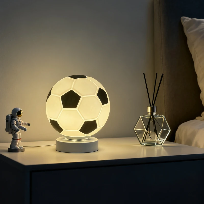 

Настольная лампа из стекла в виде футбольного или баскетбольного мяча, новая креативная светодиодная лампа для детской комнаты, прикроватная лампа для чтения, настольный декор, подарок для фаната, парня