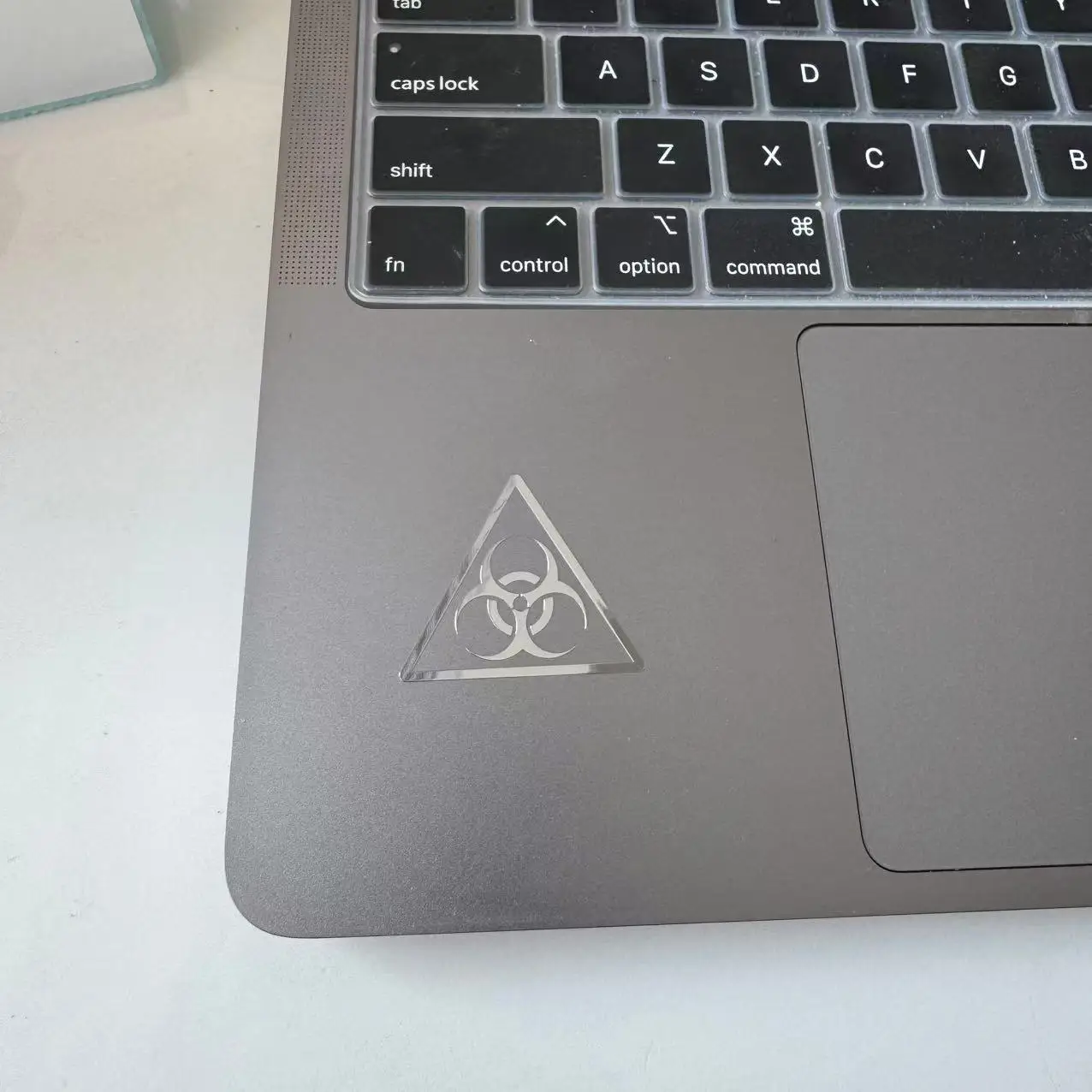 Nuclear Radiation Danger Warning Biochemical Radiation Metal Stick Mobile Phone Tablet Laptop Personality Metal Sticker