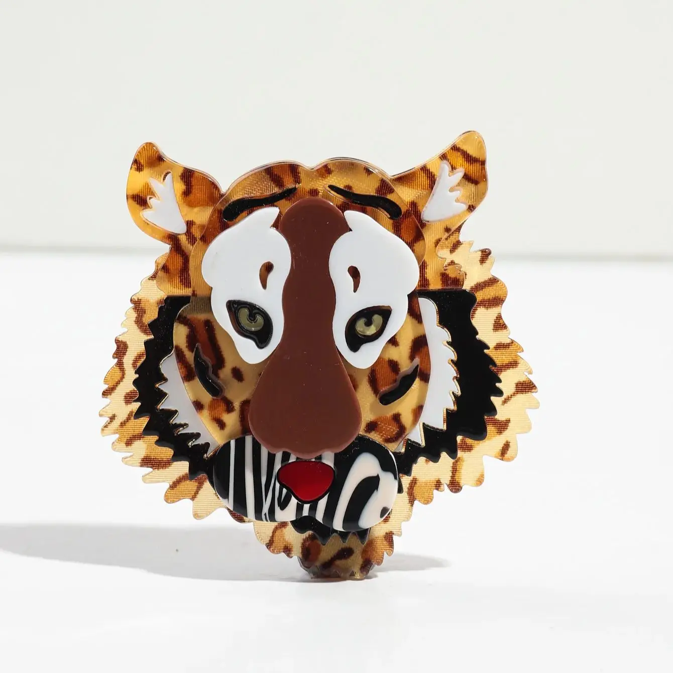Vintage Acrylic Leopard Panther Tiger Brooches for Women Lovely Animal Lady Brooch Lapel Pins Clothing Jewelry Accessories view 3