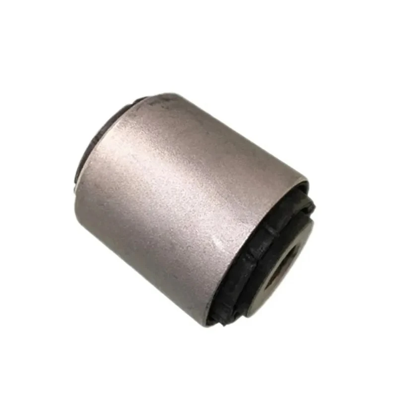 

Новая резиновая втулка задней оси OEM 33326770951 (1 шт.) для BMW X5 X6 F15 F16 E70 E71