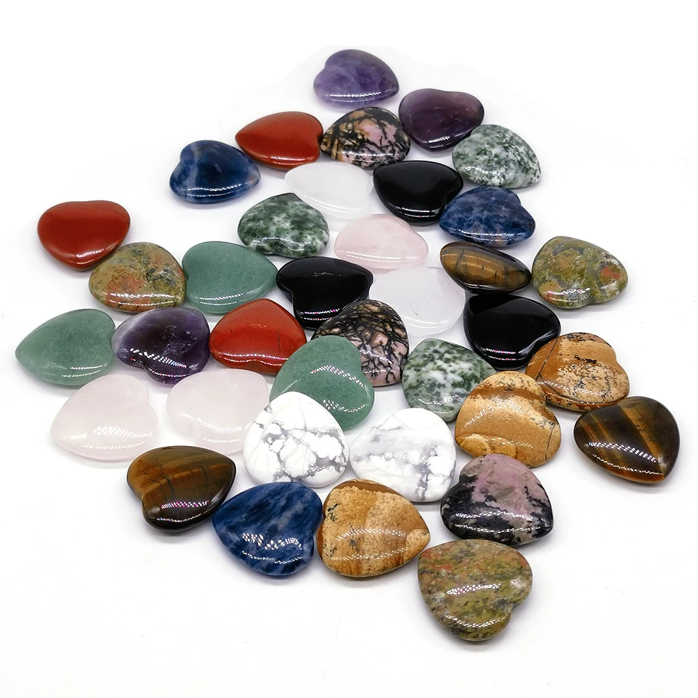 Cristallo a forma di cuore all'ingrosso all'ingrosso 20MM amore naturale intagliato roccia preoccupazione pietra ametista quarzo campione decorazioni per la casa regalo stregoneria