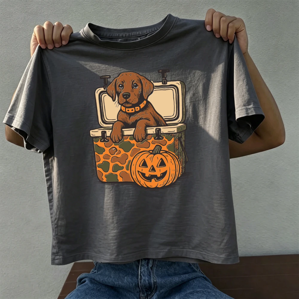 Labrador Puppy in Camo Cooler Halloween Pumpkin Graphic Print T‑Shirt Unisex Retro Fall Dog Lover Casual Short Sleeve Tee
