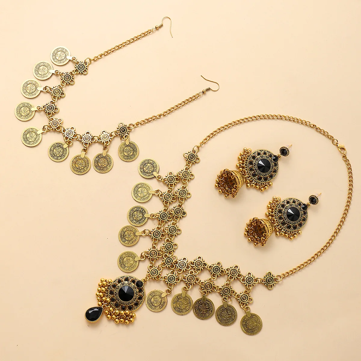 Exaggerated crystal jewelry set, retro bohemian round earrings, rice beads, pendant necklace.