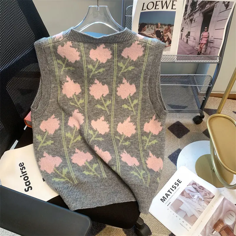 French Flower Layered Knitted Vest Women's Loose Embroidery Pullover Sweater For Early Spring New Design Korean Sweater Vest