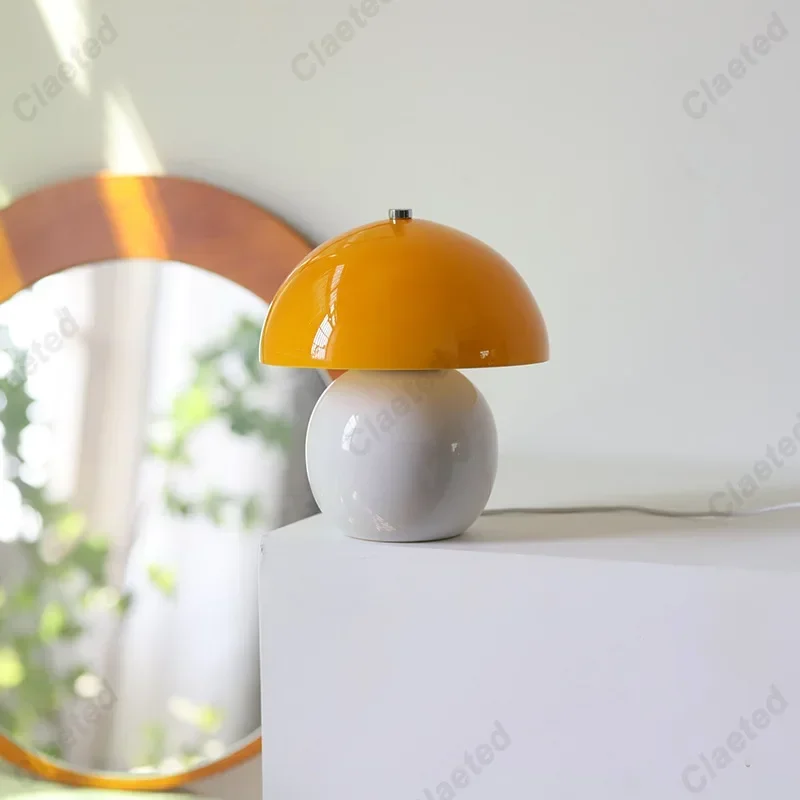 Glass Mushroom Table Lamp Bedside Bedroom Decoration Restaurant Hotel Retro Ceramic Ball Bottom Desk Display Lamp Night Light