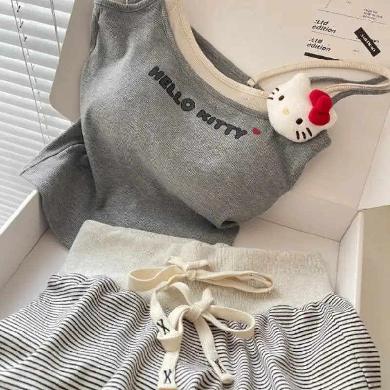 Pijama de camisola de dibujos animados de anime para estudiantes, conjunto de chaleco y pantalones cortos de verano estilo japonés dulce y picante, ropa de casa de moda para mujer, lindo.