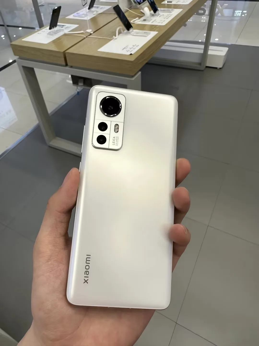 Xiaomi 12s 5G 50MP camera 6GB 8GB RAM 128GB 256GB 512B ROM 120HZ refresh rate battery used phone The color is excellent.