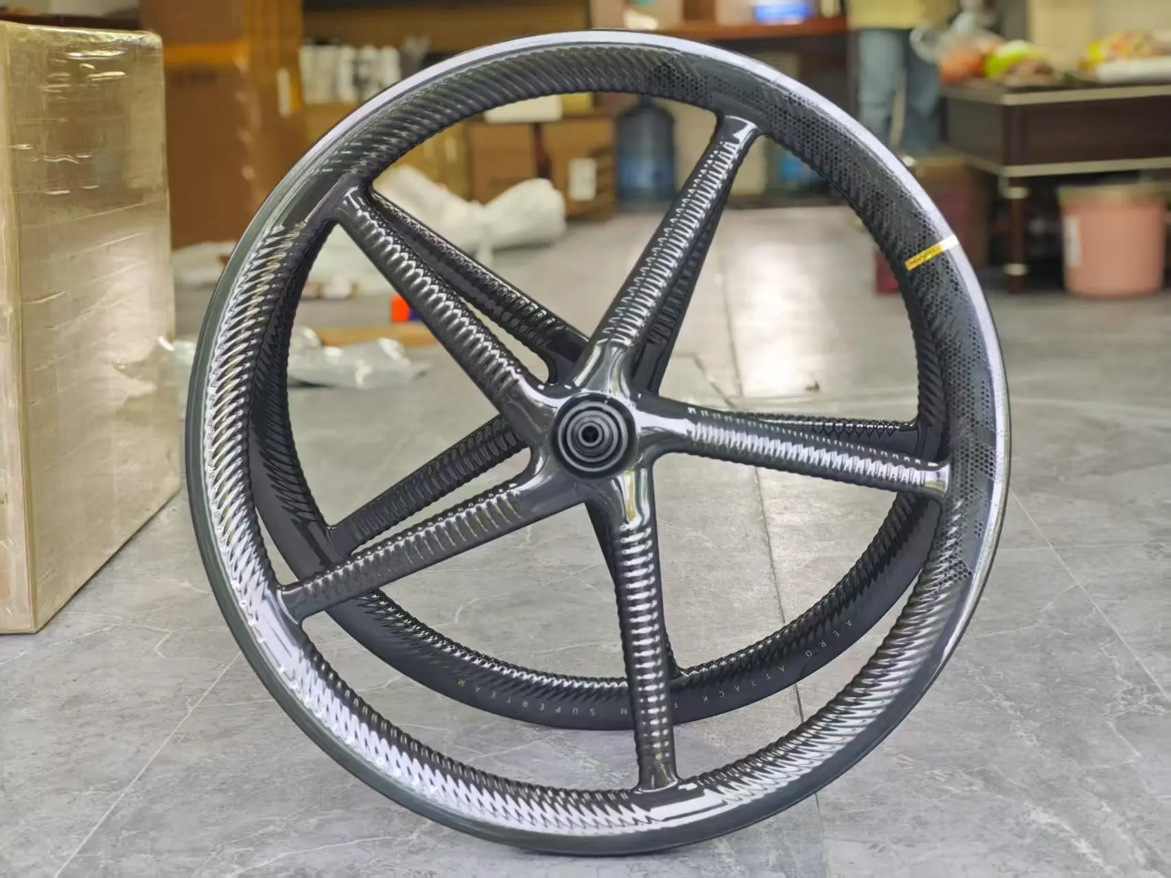 

Колеса Superteam Carbon с 5 спицами, 202, 700c * 47 мм, карбоновая колесная пара с пятью спицами для гусеничного/дорожного велосипеда, 1535 г, ступица HG/XDR, доставка DPD