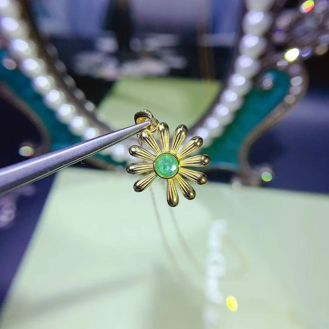 KJJEAXCMY High End Women's Pendant Natural Emerald S925 Silver Colorful and splendid The entire body is spotless and flawless