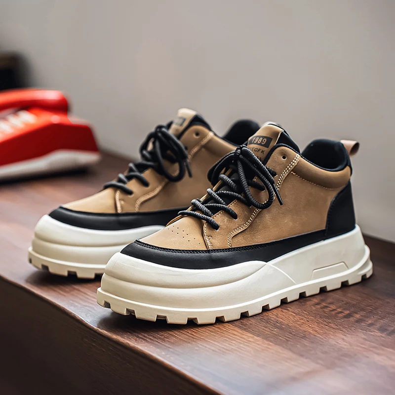 【Ventes directes d'usine】 Chaussures de planche de vêtements de travail rétro 2025 nouvelle tendance chaussures décontractées respirantes polyvalentes à semelles épaisses