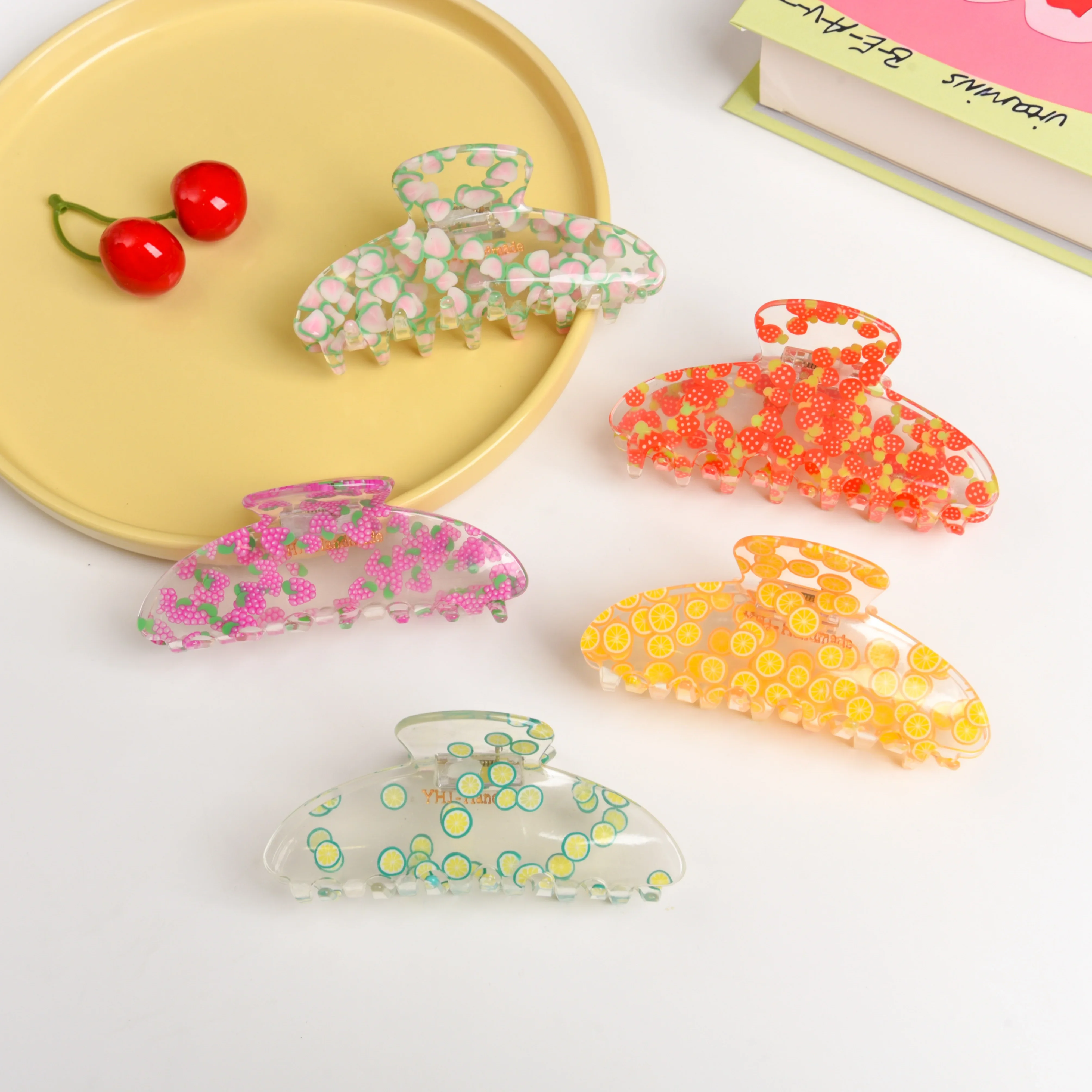 DS New Style Fruit Lemon Strawberry Acrylic Hair Claw Summer Claw Clip Fruit Crab Hair Clip for Women Girls Hair Accessories