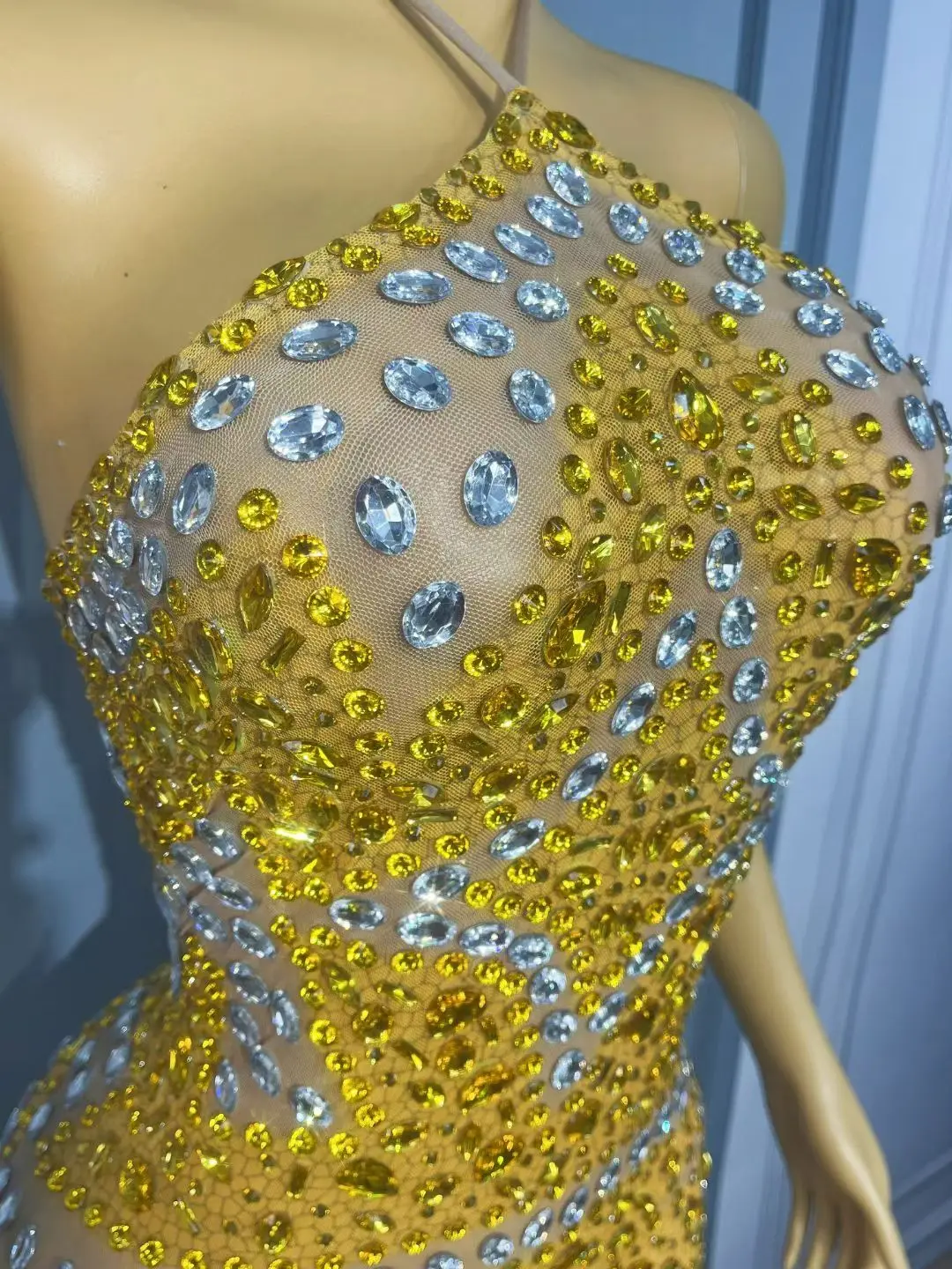 Jinjingying Luxury Dubai Evening Dress Gold Diamond Sexy Perspective Mesh Hanging Neck Dress Banquet Birthday Cocktail Dress