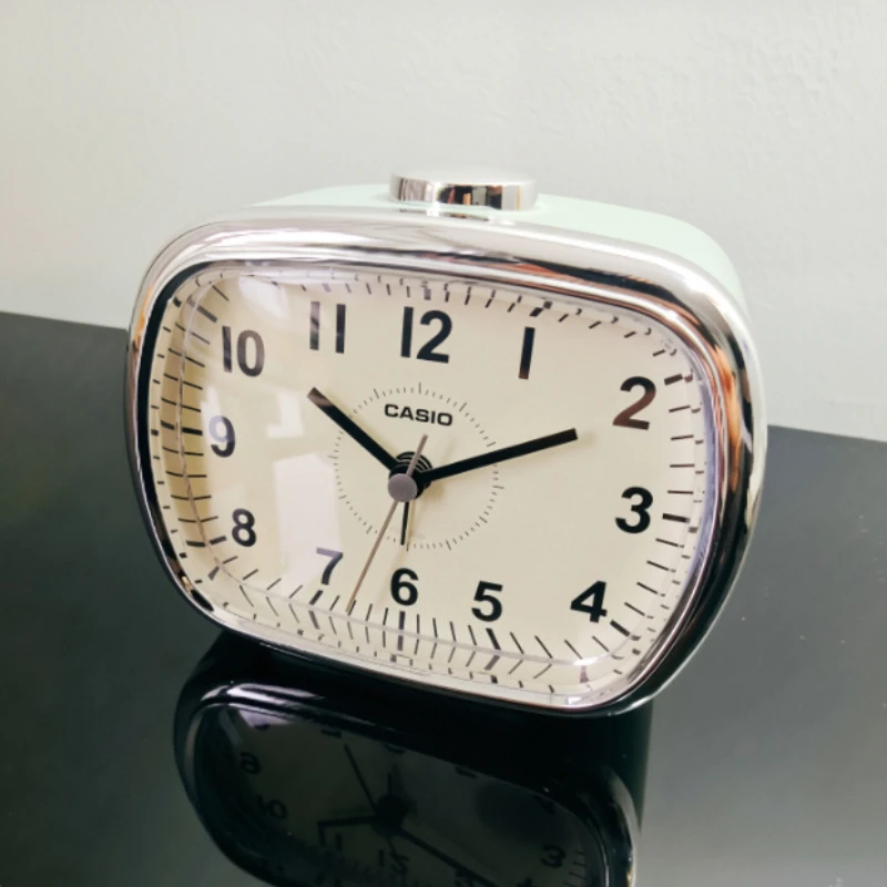 Reloj Despertador Compacto Retro Casio TQ-159-3PF con Carcasa Verde Menta, Botón de Repetición y Esfera Fácil de Leer para Uso Doméstico