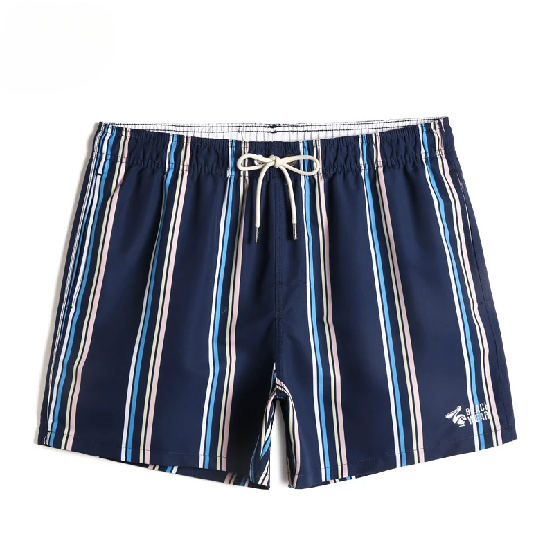 Summer three-point beach shorts Men's quick-drying striped casual shorts Loose trunks elasticated beach vacation