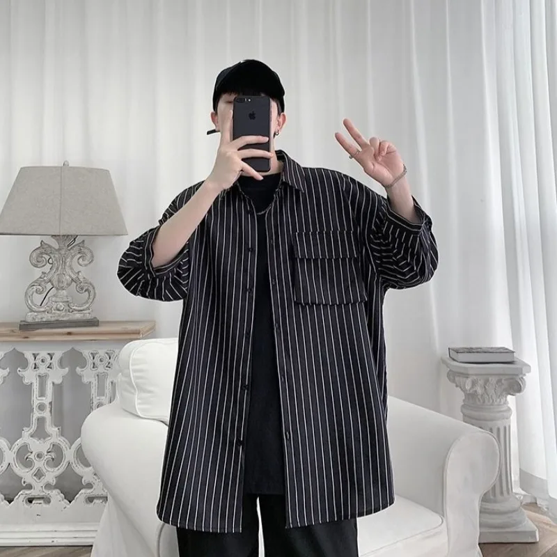 

Модный летний комплект для мужчин в стиле Bad Boy: 3 предмета, рубашка с рукавом 3/4 и джинсовые брюки