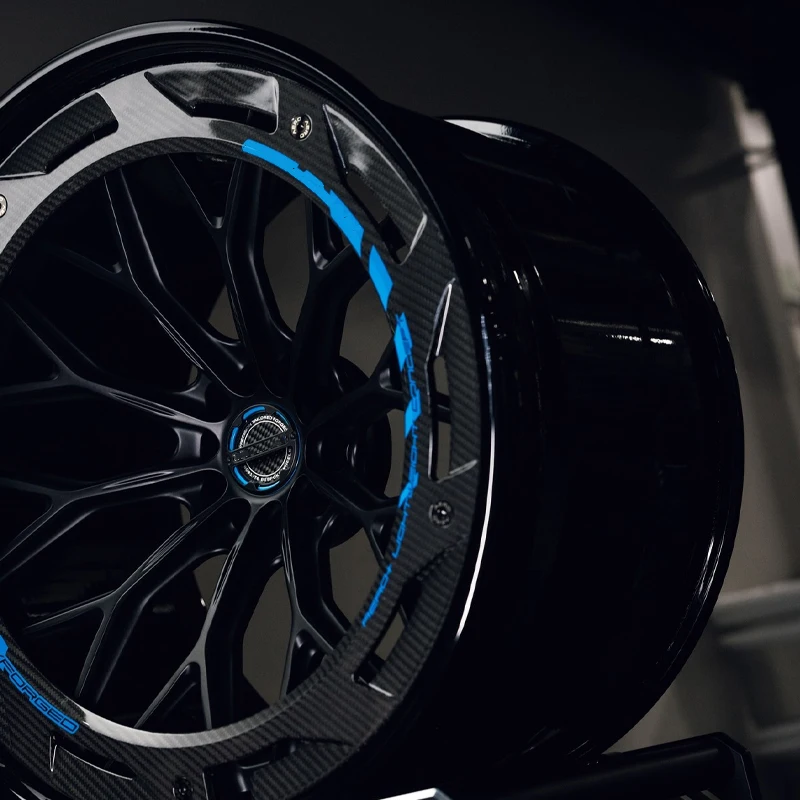 عجلة سيارة مصنوعة من خليط معدني مخصصة عالية الأداء 17/18/19/20/21/22 بوصة متينة 50 مللي متر/25 مللي متر ET لسيارات BMW مرسيدس لاند روفر