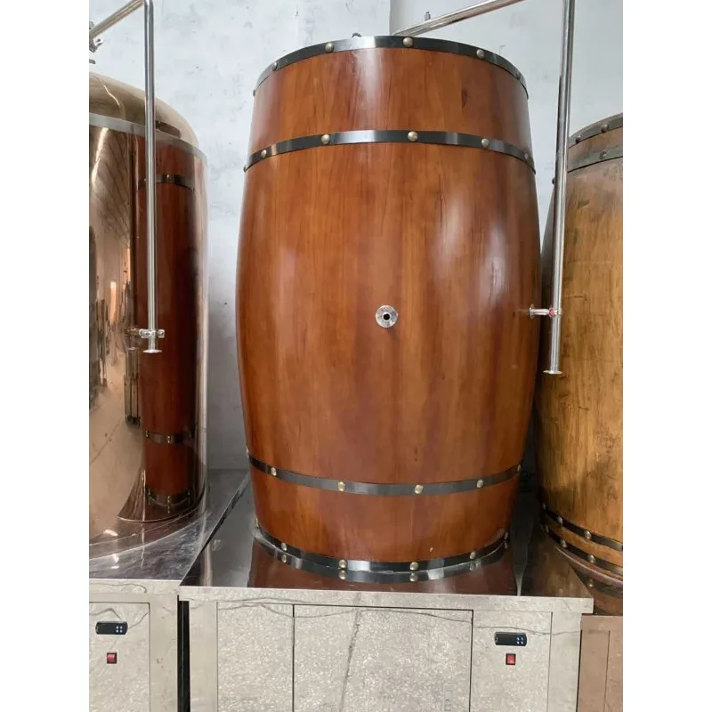 

Beer Equipment, Wooden Barrel Fermentation Tank, Wine Sales Tank, Draft Beer , Beer Wall