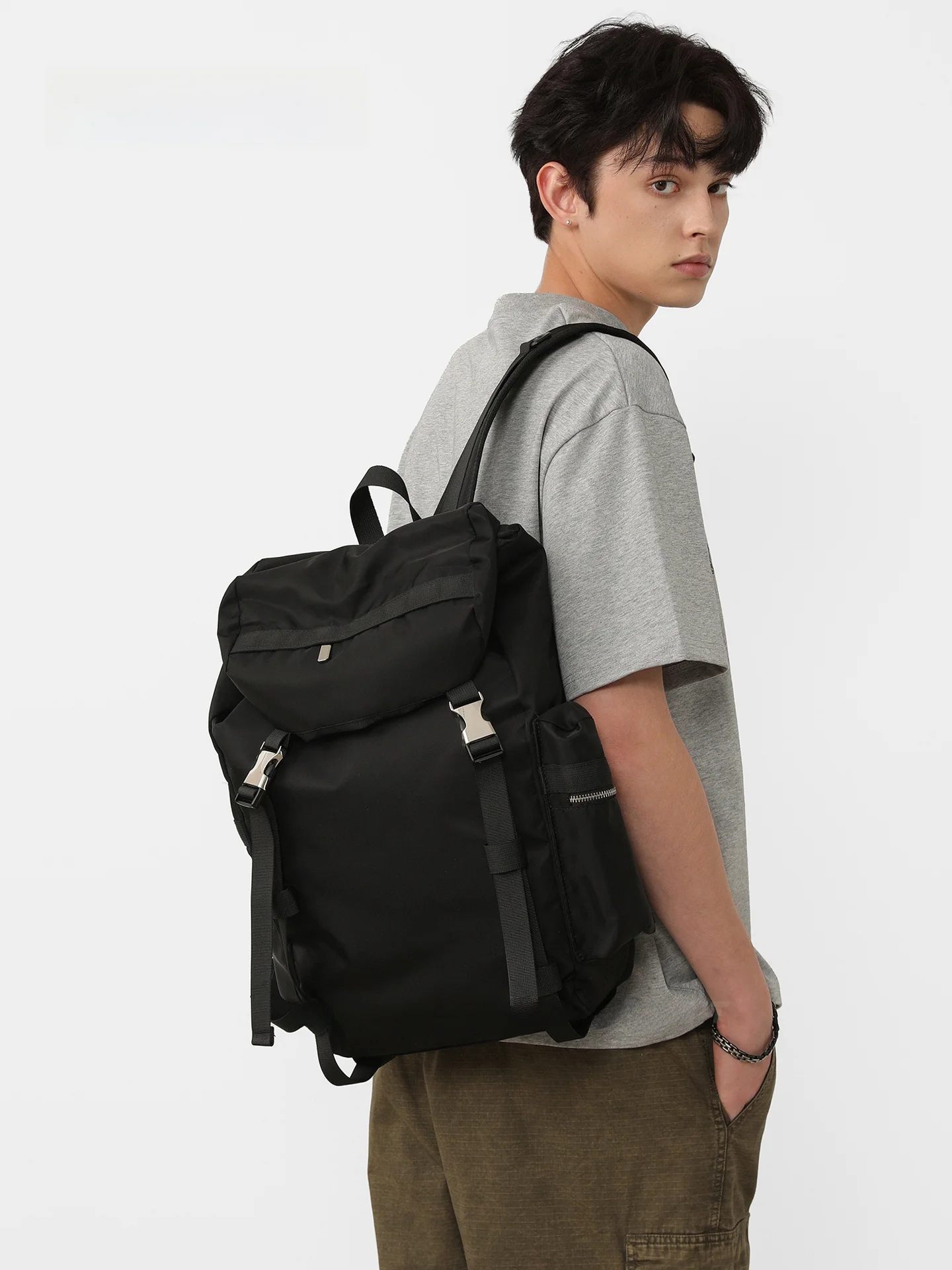 Nesbit Functional Style Men's Backpack Large Capacity Computer Bag Outdoor Travel Hiking Bag Commuter Soft Shoulder Bag