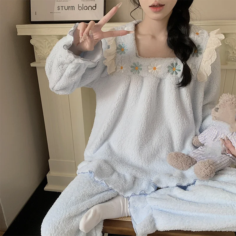 Pijamas de mujer para niña, Otoño Invierno, nuevo modelo, conjunto de pijama de algodón con forro polar dulce, ropa de dormir cómoda para niña gruesa, traje para casa