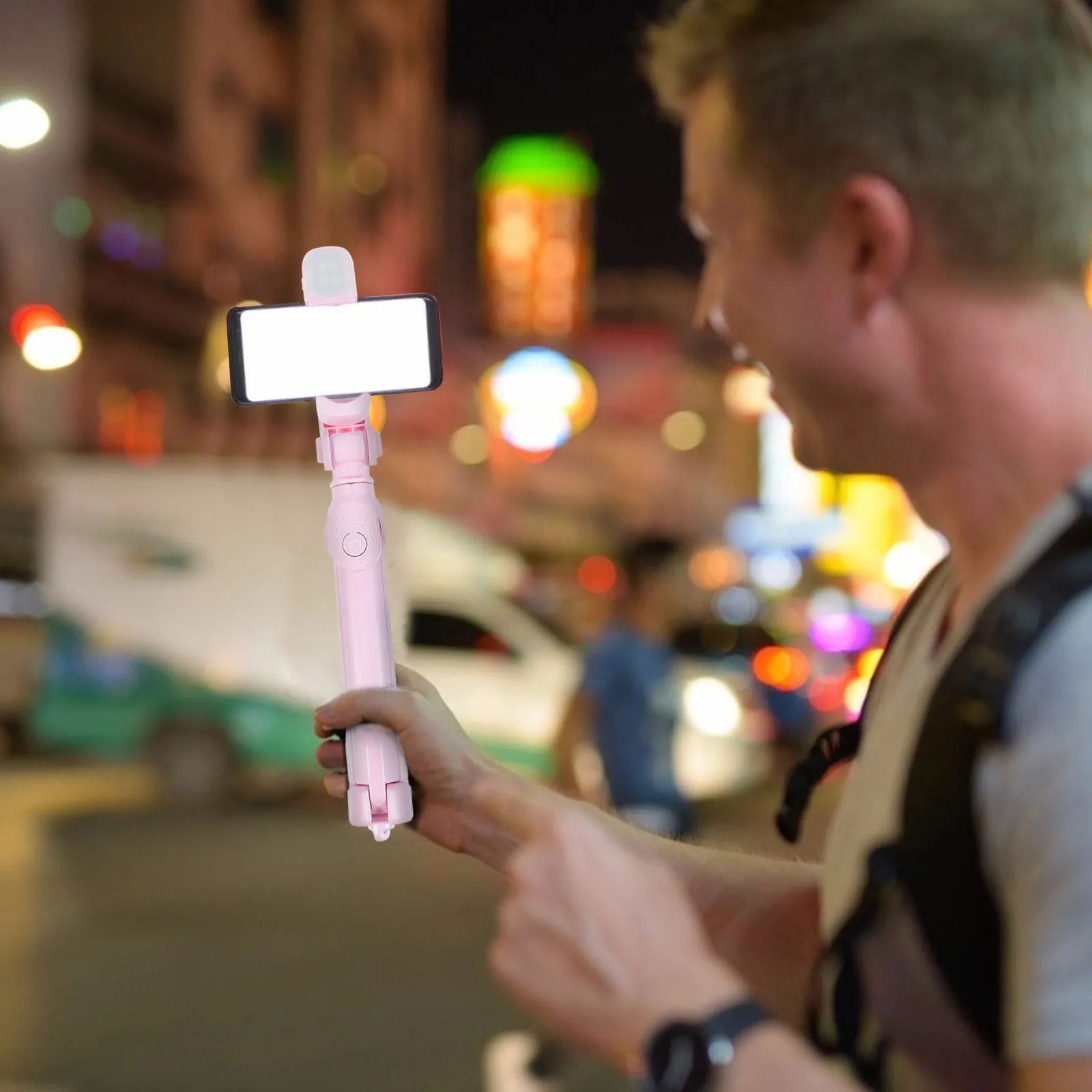 

1Pcs Selfie Rod Fill-in Light Multi-Function Telescopic Phone Live Broadcasting Bracket with Tripod for Selfie Video Streaming