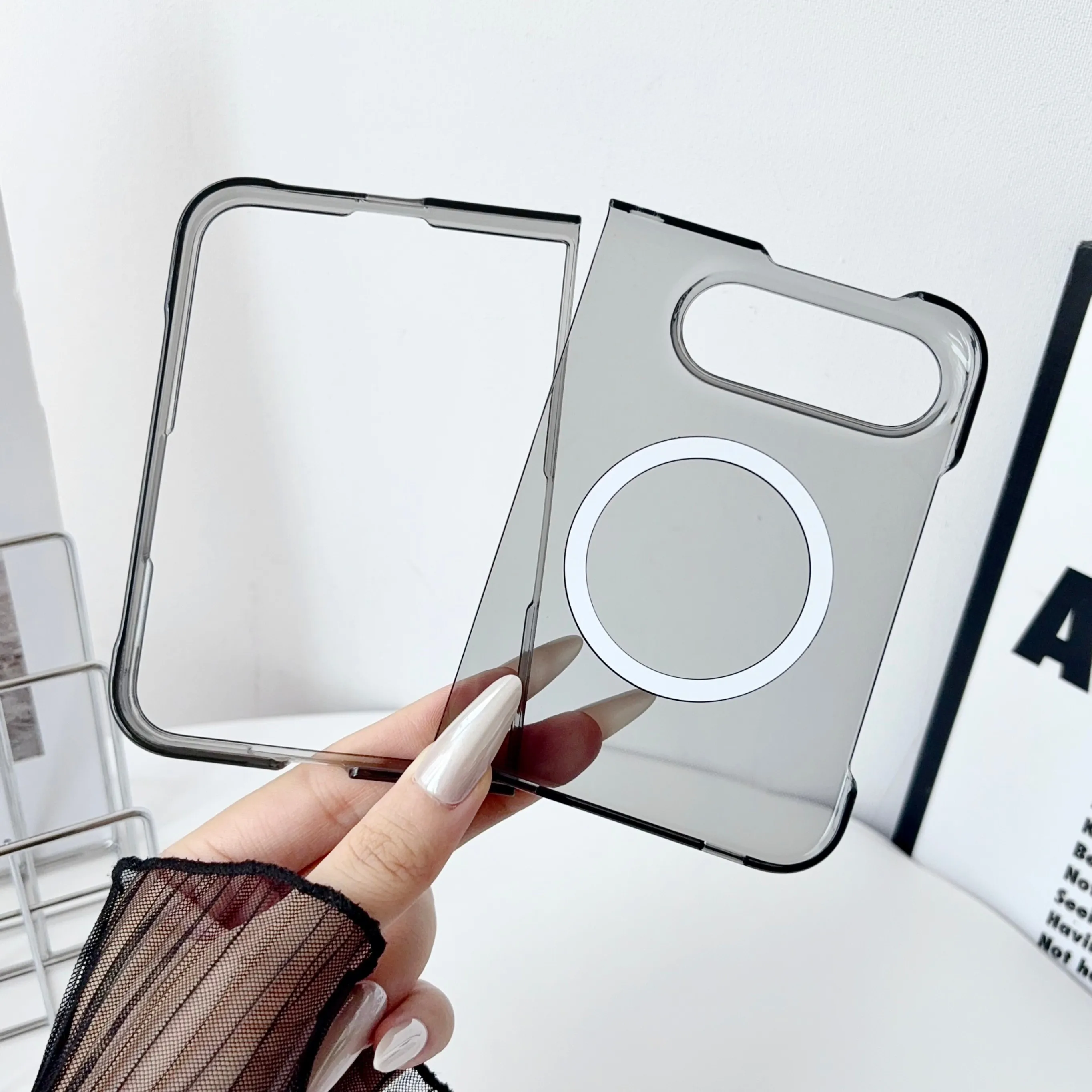 Custodia per iPhone Ultra Fold - Matte Hard Pc Back Case recensione e prezzo