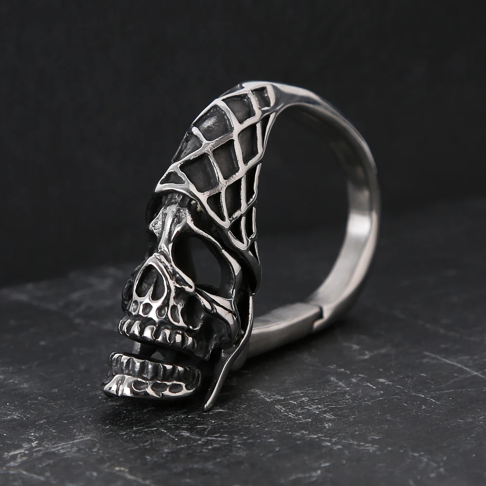 

Gothic Vintage 316L Stainless Steel Skull Keychain Men's Punk Hip Hop Heavy Metal Keyring CarKey Fashion Charm Jewelry Wholesale