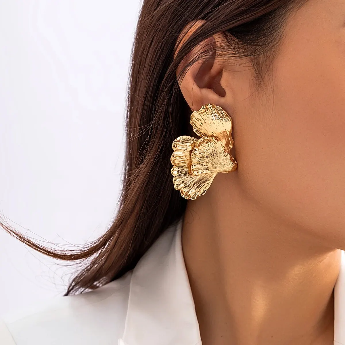Goth Geometric Metal Petal Flower Stud Earrings for Women Fashion Statement Trendy Gold Color Piercing Earrings Y2K Accessories image 2