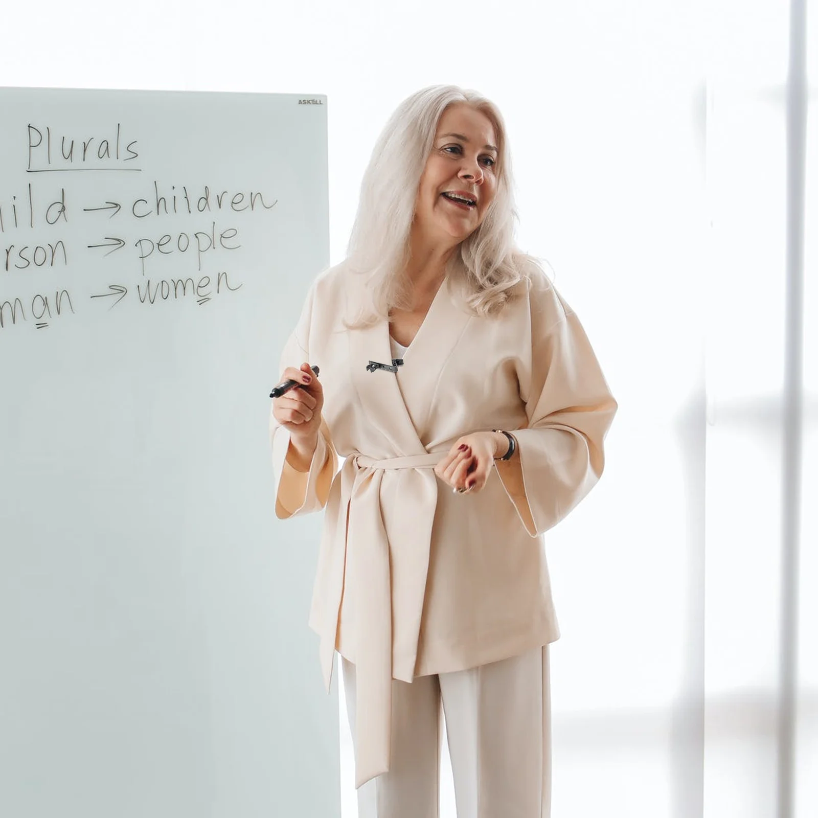 

18Pcs Portable Mic Clip Kit Includes 6 Each Sponge Covers Wire Clips Tie Clips for Improved Sound Quality and Wind Protection